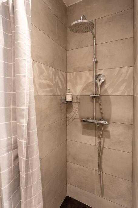 Appartamento L6 2rooms 2mins Walk From Negresco & Sea Ac-wifi Nizza
